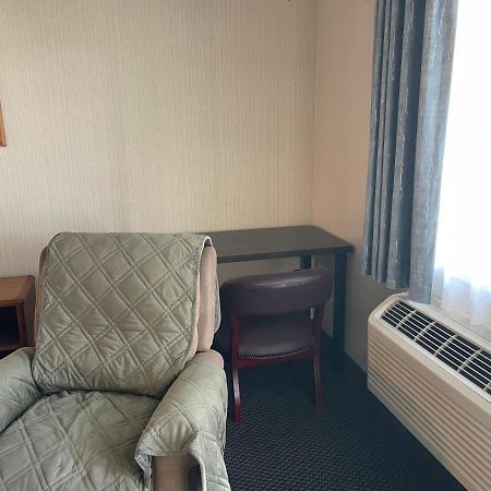 Landmark Inn Osawatomie Extérieur photo